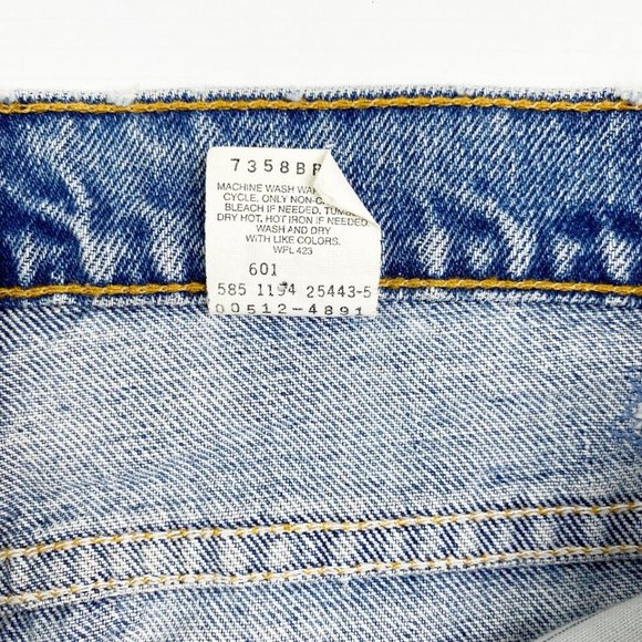 Vintage Levi’s 512 Slim Fit Tapered 31 x32 1994 High Rise Light Wash Women Jeans - Picture 10 of 10